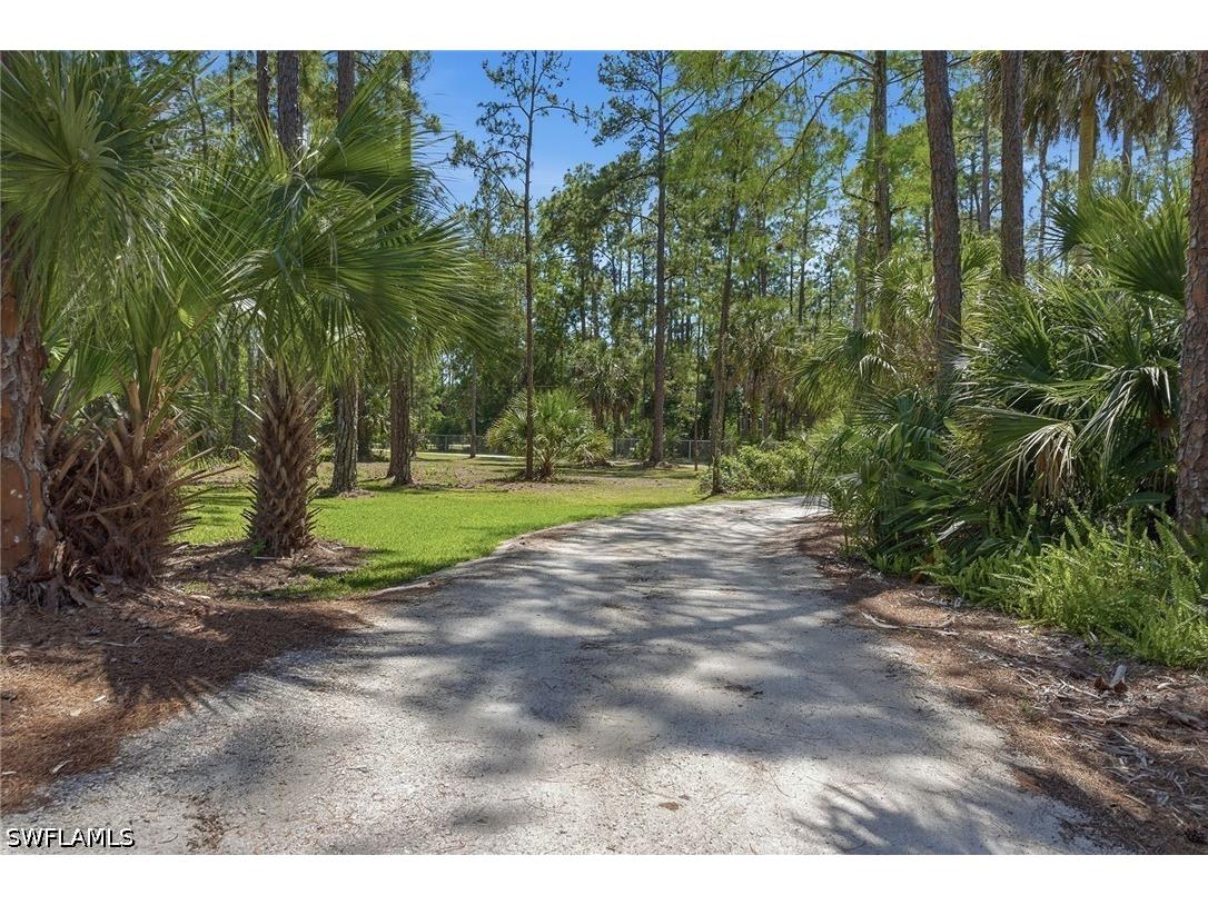3731 5th Avenue NW Naples FL 34120 226018256 image40