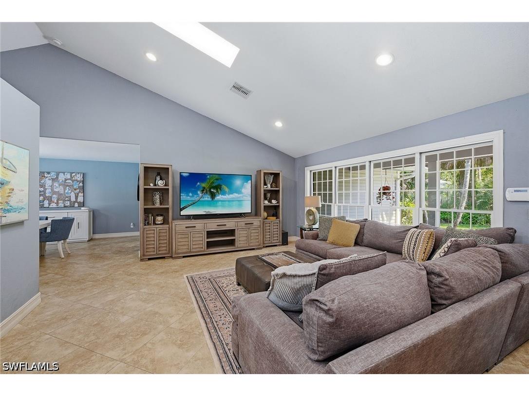 3731 5th Avenue NW Naples FL 34120 226018256 image5