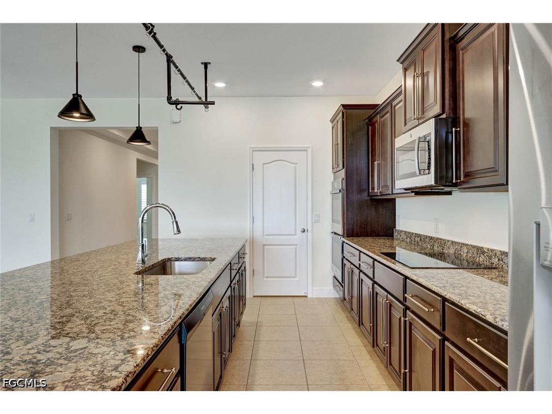 3731 NW 44th Place Cape Coral FL 33993 2026022250 image50