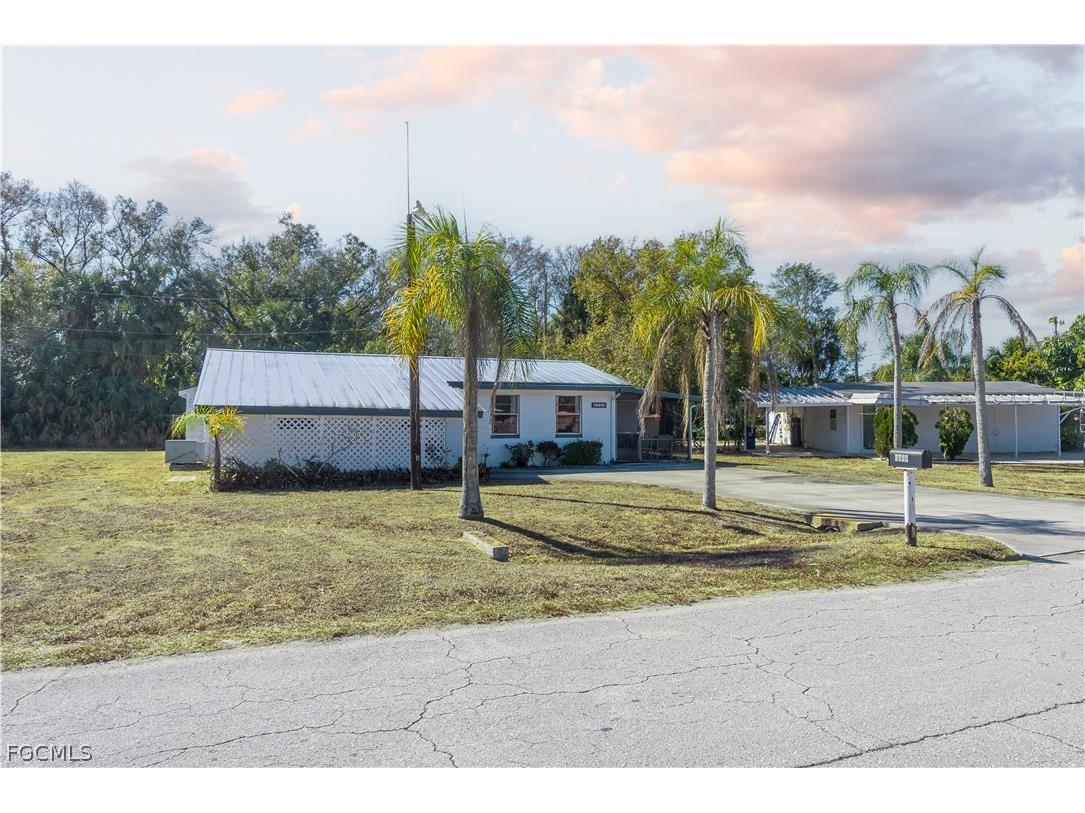 3732 Richard Road North Fort Myers FL 33903 2026006892 image1