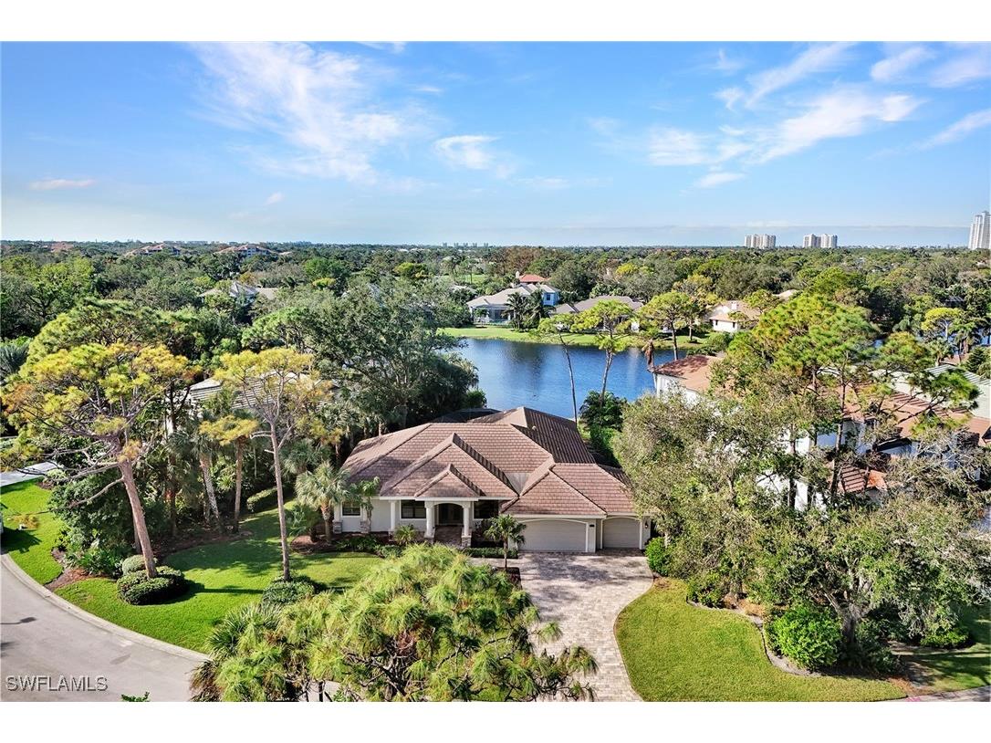 3732 Woodlake Drive Bonita Springs FL 34134 224095802 image1