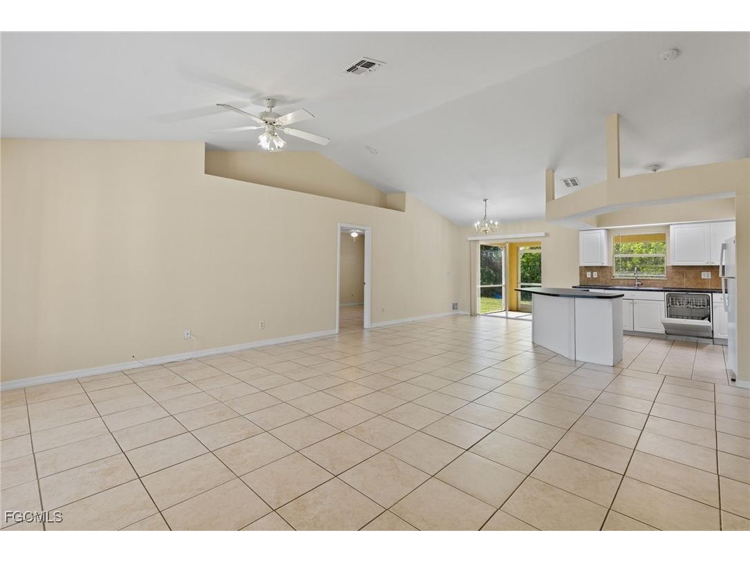 3733 16th Street W Lehigh Acres FL 33971 2025007583 image2