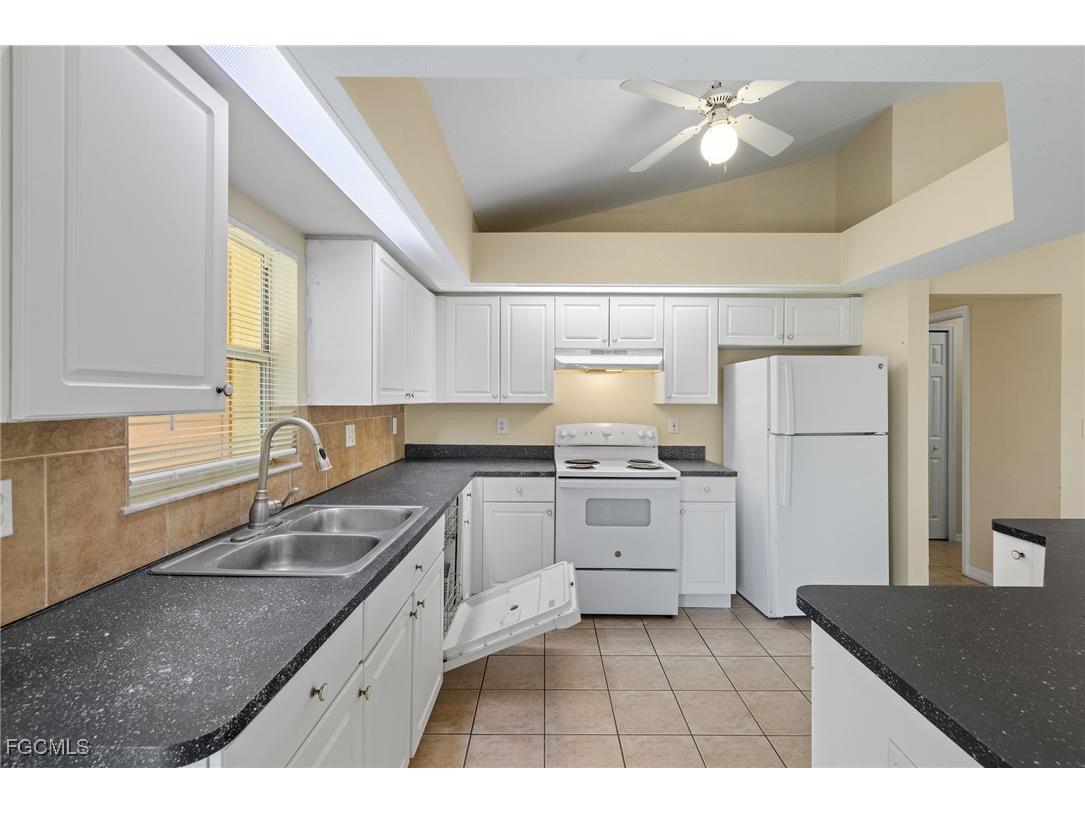 3733 16th Street W Lehigh Acres FL 33971 2025007583 image7