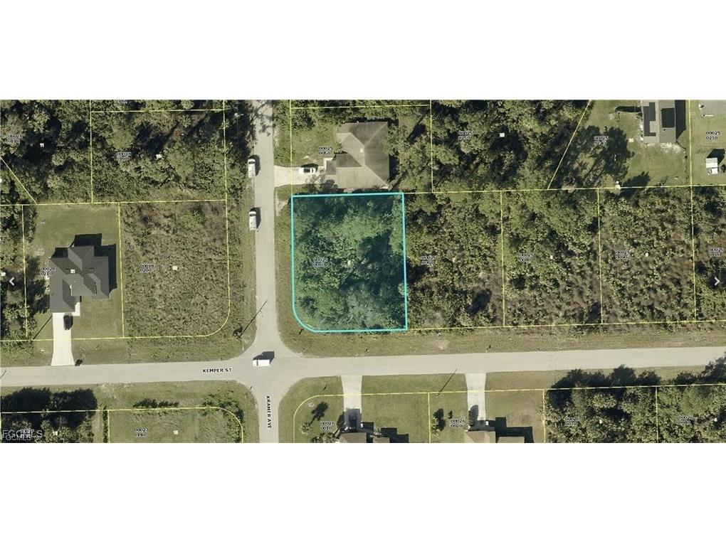 3734 Kemper Street Fort Myers FL 33905 2025004963 image8