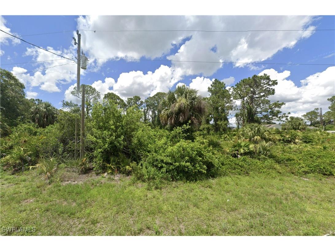 3734 Kemper Street Fort Myers FL 33905 224082322 image1