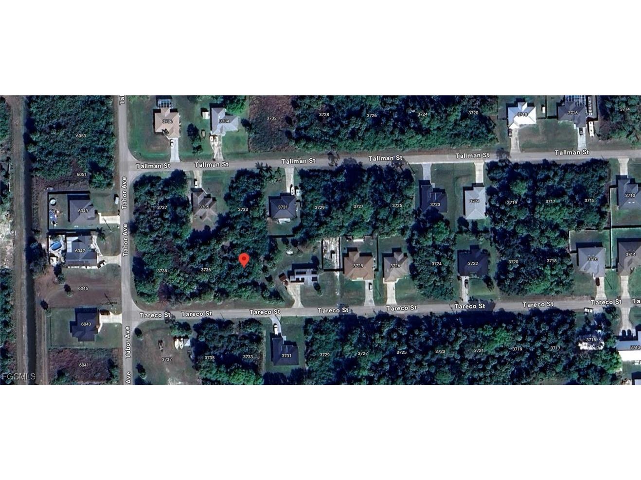 3734 Tareco Street Fort Myers FL 33905 2025014985 image1