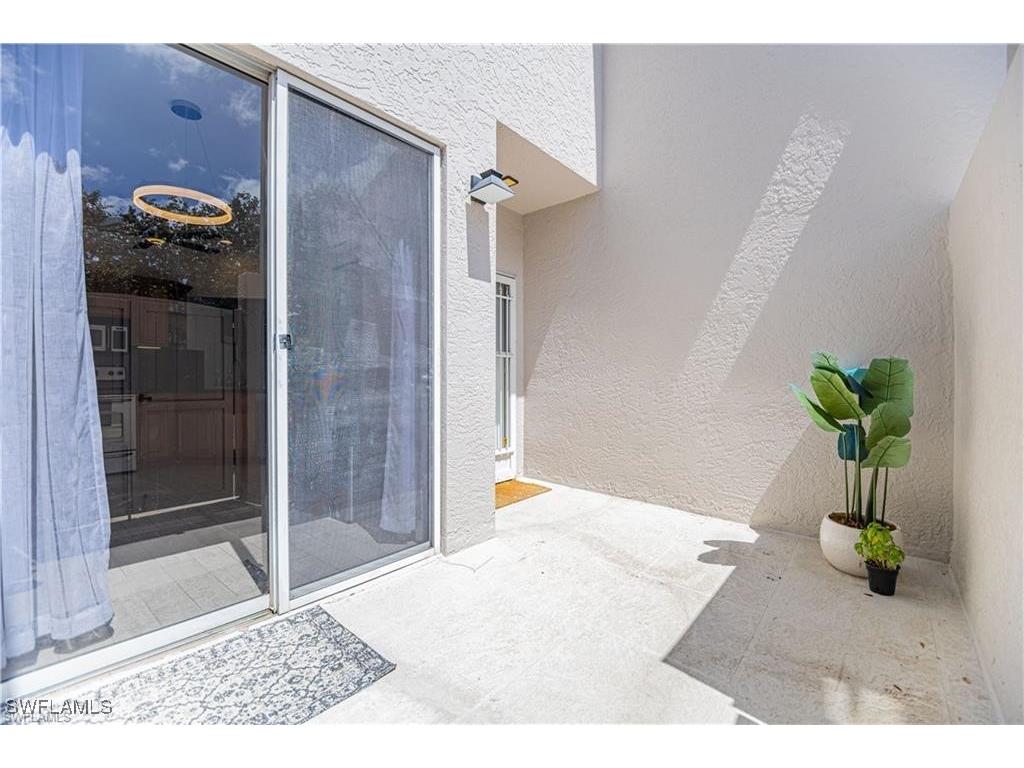 3735 Fieldstone Boulevard #9 Naples FL 34109 226004271 image11