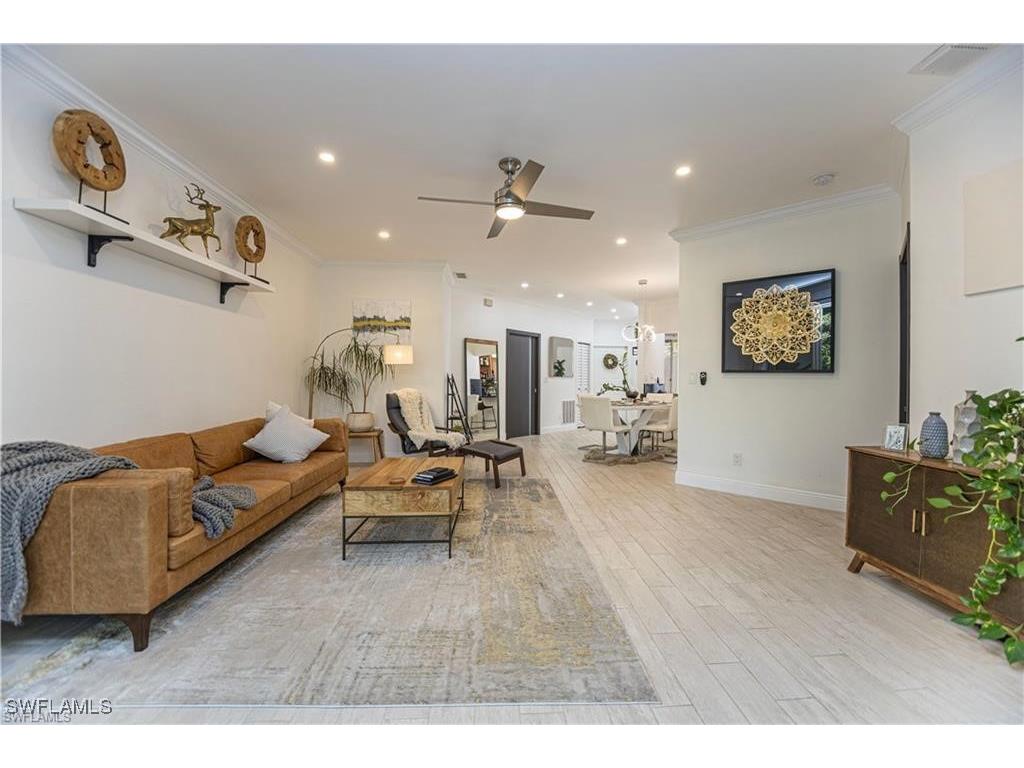 3735 Fieldstone Boulevard #9 Naples FL 34109 226004271 image2