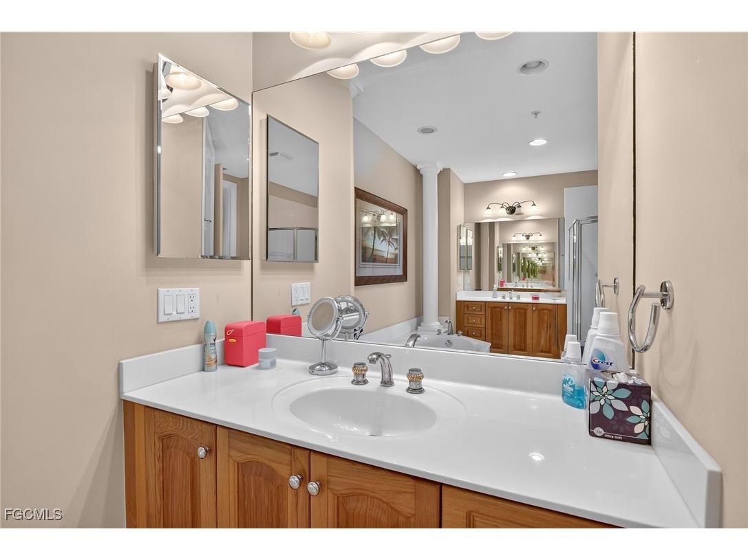 3735 Montreux Lane #102 Naples FL 34114 2025006391 image18