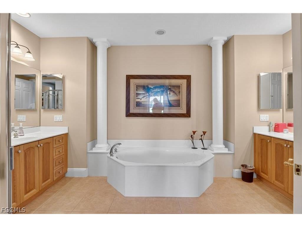 3735 Montreux Lane #BLDG 4-102 Naples FL 34114 2026010938 image17