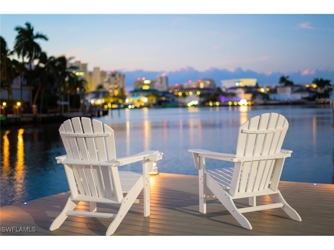 3737 Crayton Road Naples FL 34103 225077081 image2