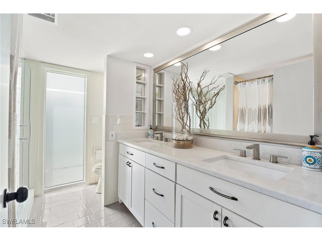 3737 Crayton Road Naples FL 34103 225077081 image21