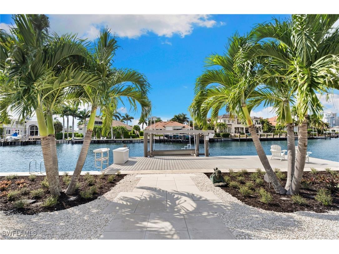 3737 Crayton Road Naples FL 34103 225077081 image29