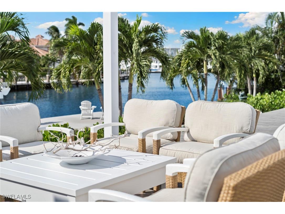 3737 Crayton Road Naples FL 34103 225077081 image30