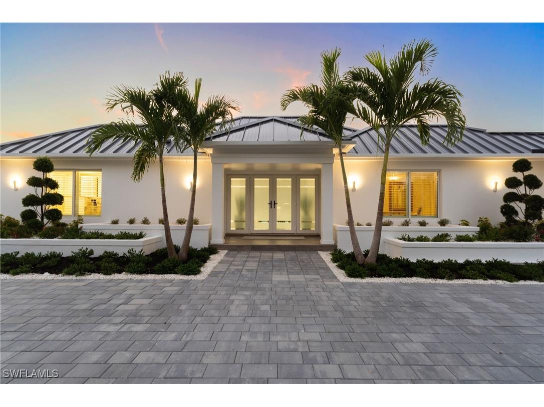 3737 Crayton Road Naples FL 34103 225077081 image4