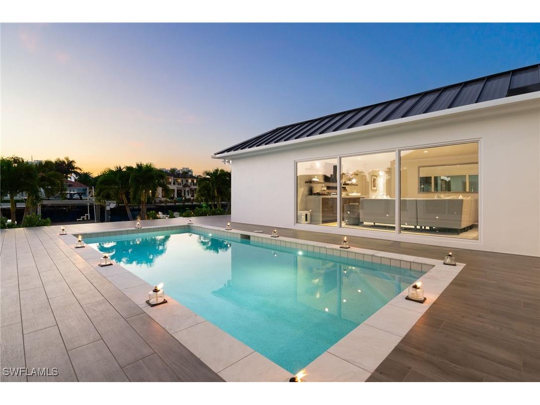 3737 Crayton Road Naples FL 34103 225077081 image5