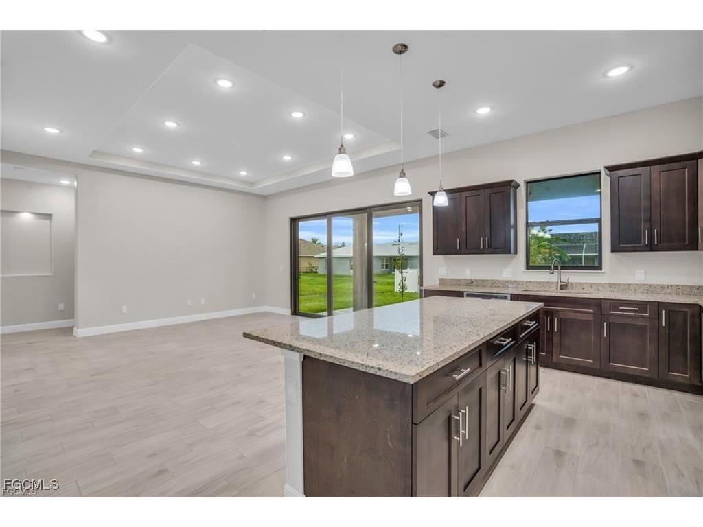 3737 SW 2nd Street Cape Coral FL 33991 2025020917 image8