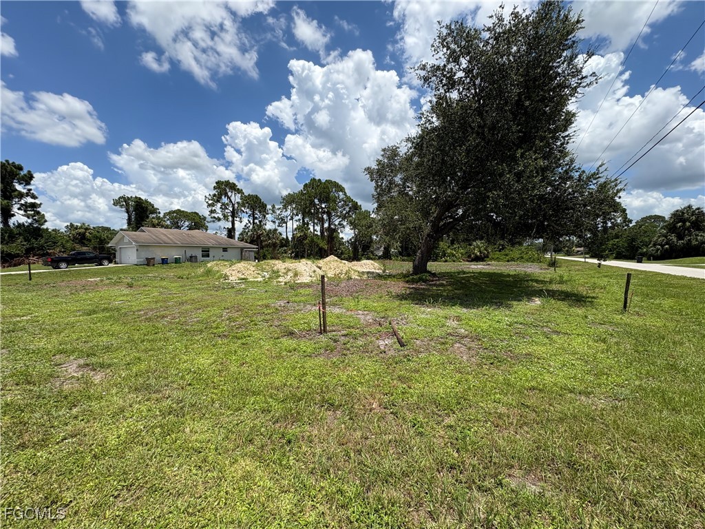 3738 Kemper Street Fort Myers FL 33905 2025004965 image3