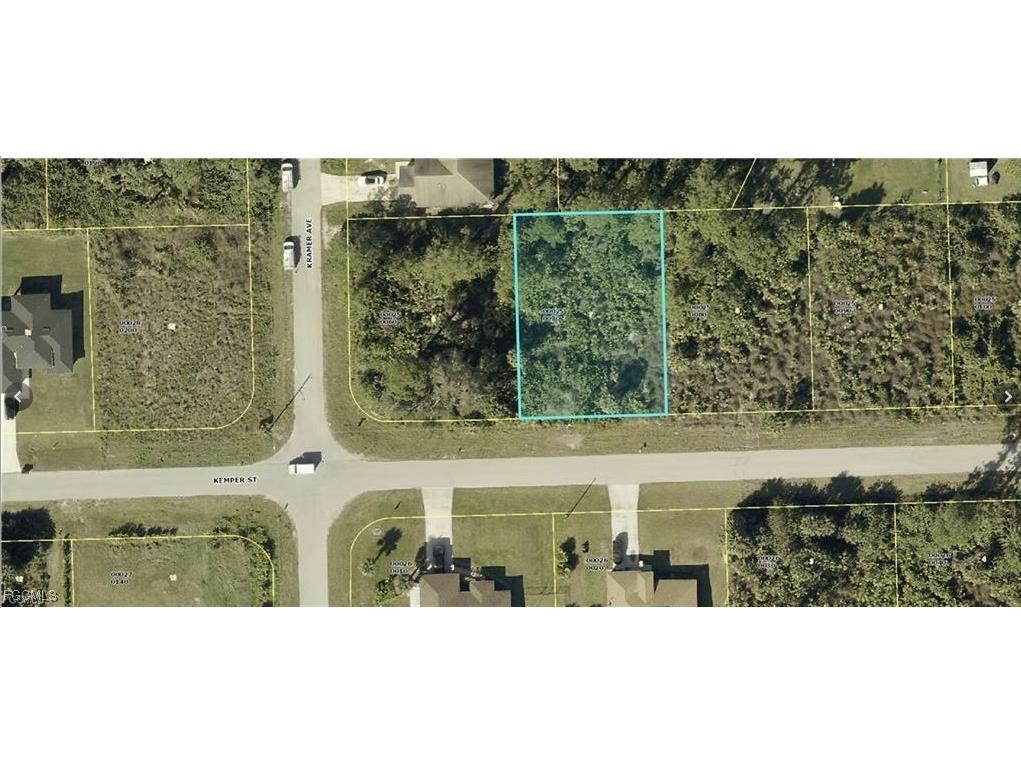 3738 Kemper Street Fort Myers FL 33905 2025004965 image7