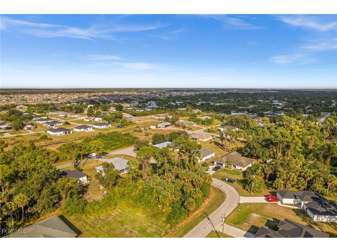3738 Kenyon Street Fort Myers FL 33905 2025021463 image10