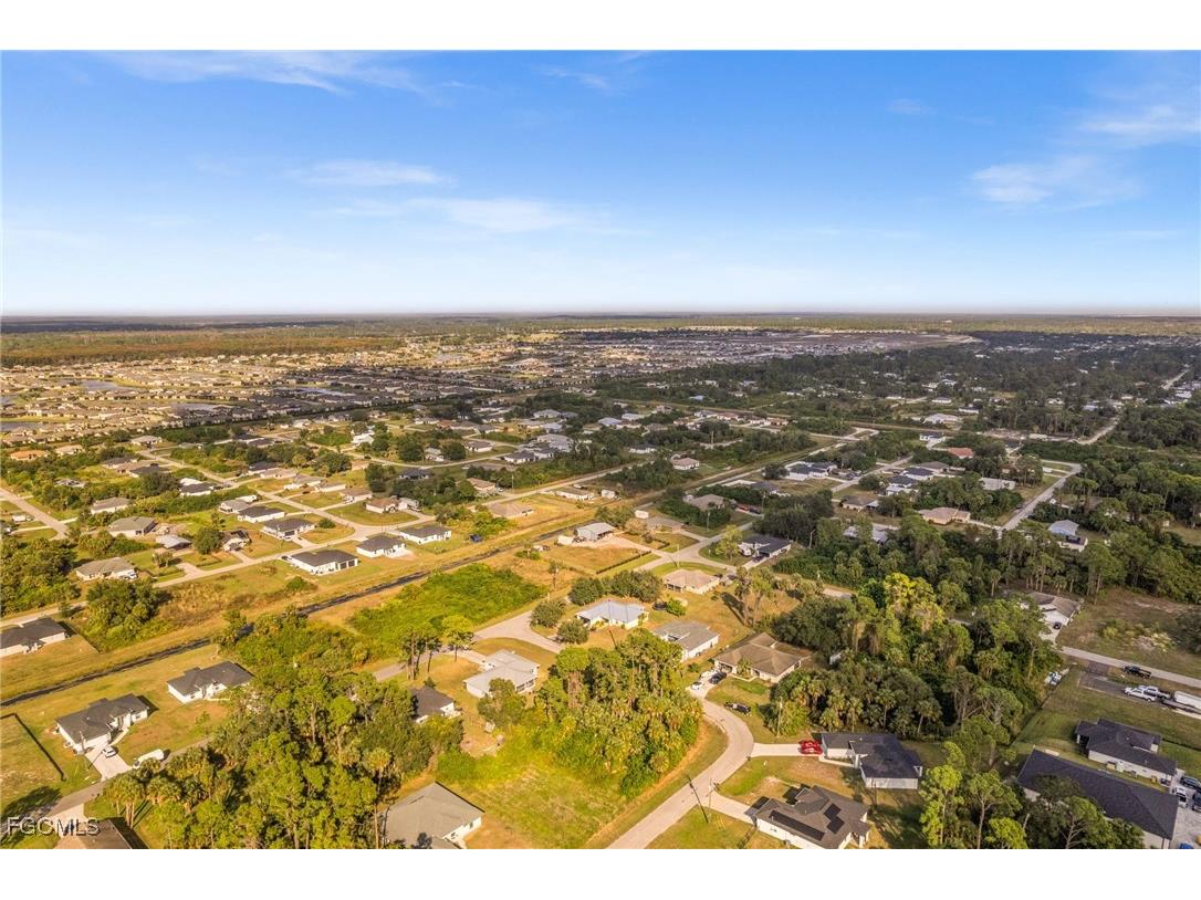 3738 Kenyon Street Fort Myers FL 33905 2025021463 image11