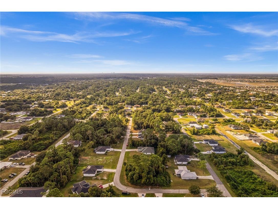 3738 Kenyon Street Fort Myers FL 33905 2025021463 image13
