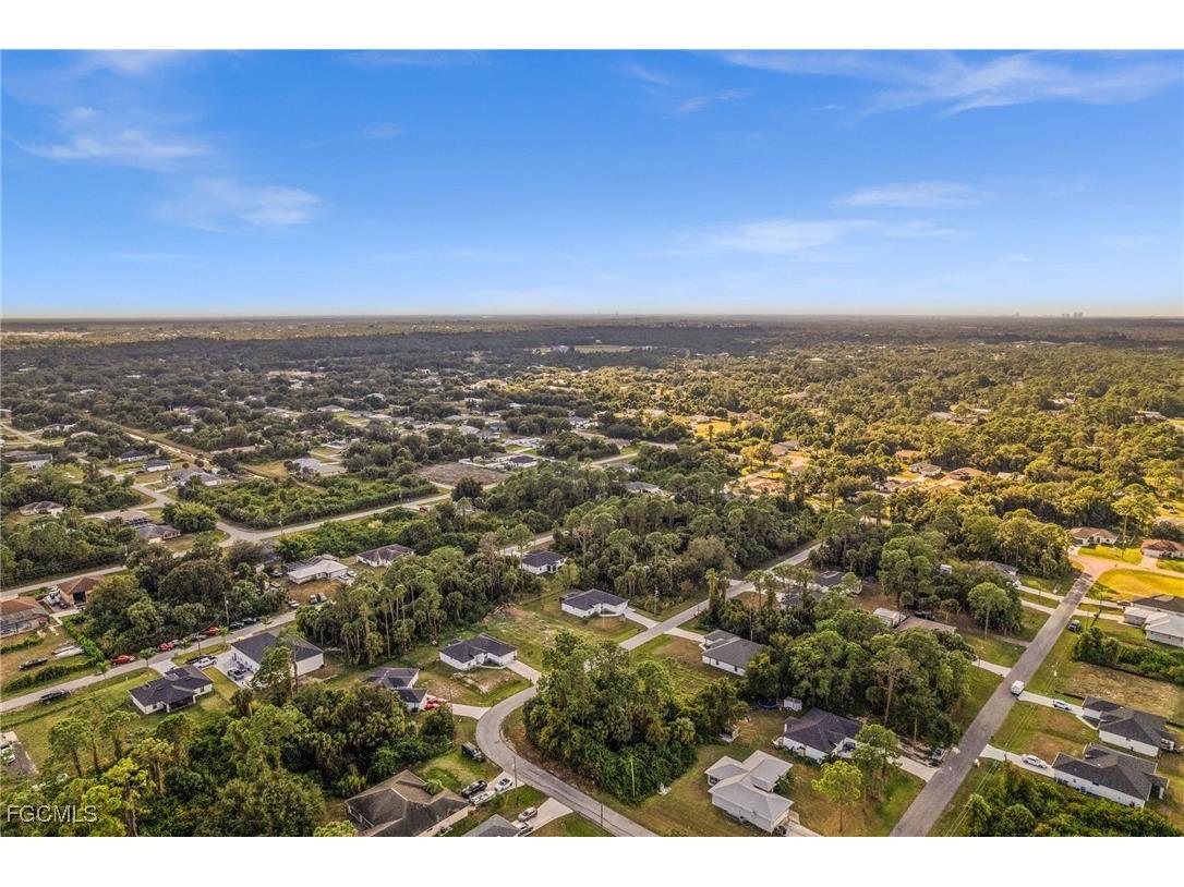 3738 Kenyon Street Fort Myers FL 33905 2025021463 image14