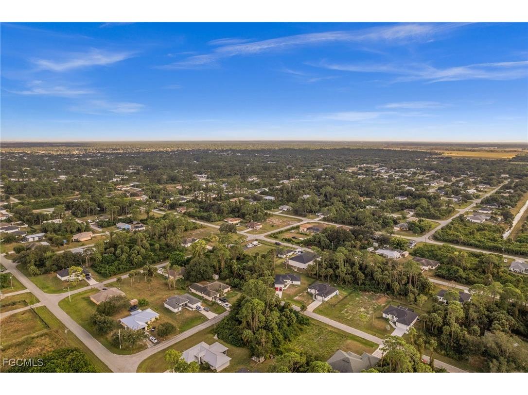 3738 Kenyon Street Fort Myers FL 33905 2025021463 image15