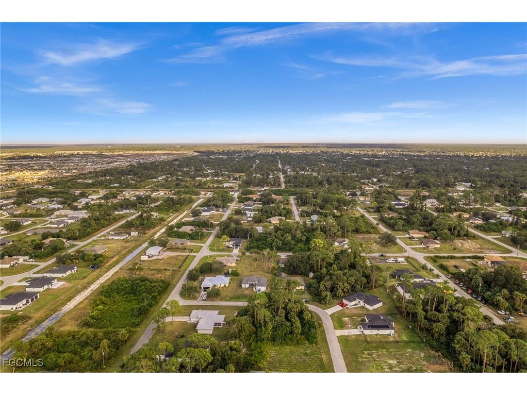 3738 Kenyon Street Fort Myers FL 33905 2025021463 image16