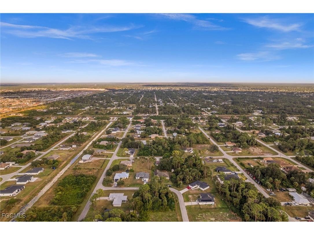 3738 Kenyon Street Fort Myers FL 33905 2025021463 image18