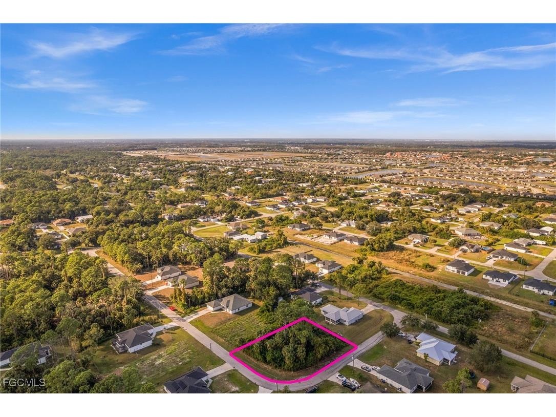 3738 Kenyon Street Fort Myers FL 33905 2025021463 image4