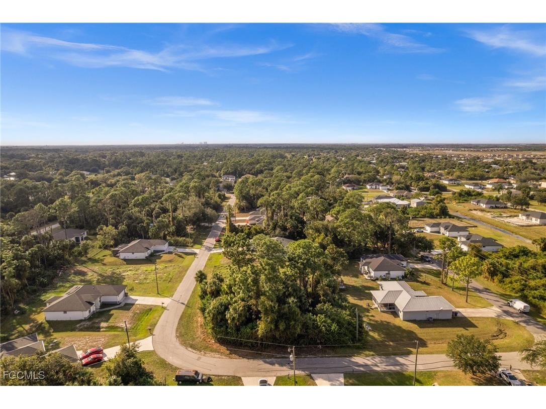 3738 Kenyon Street Fort Myers FL 33905 2025021463 image6