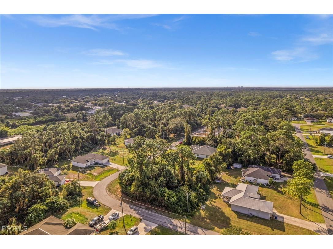 3738 Kenyon Street Fort Myers FL 33905 2025021463 image7