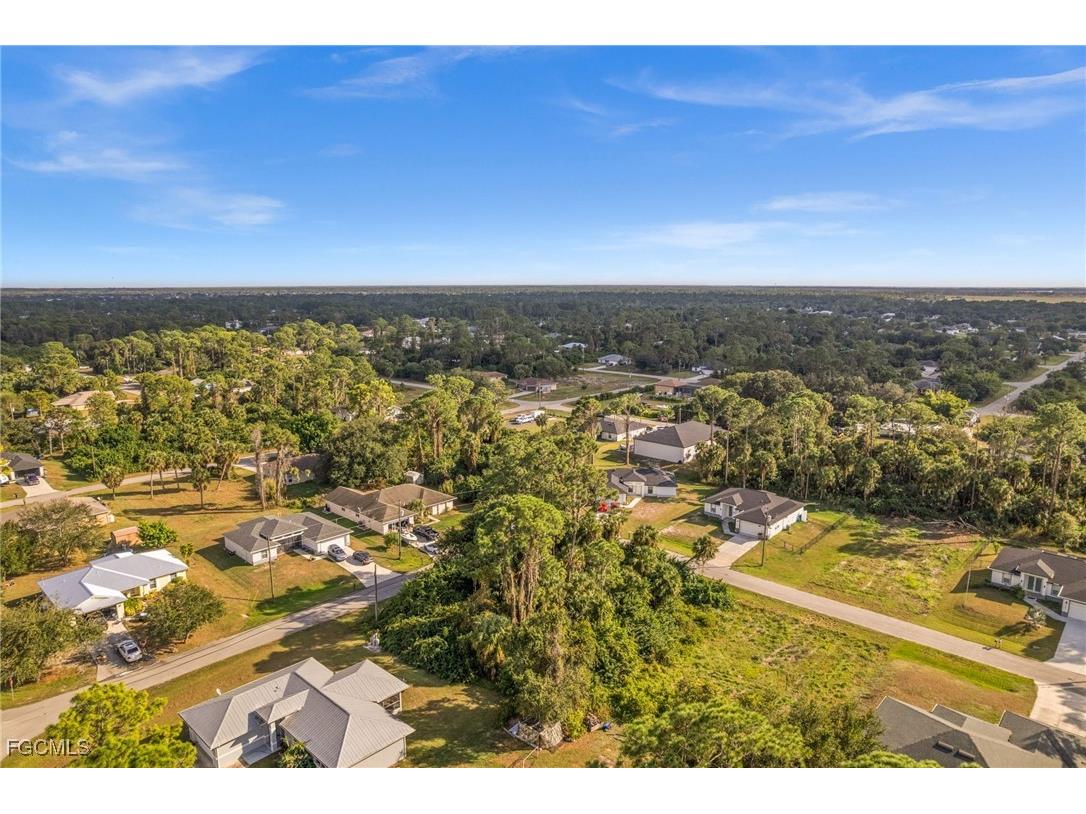 3738 Kenyon Street Fort Myers FL 33905 2025021463 image8