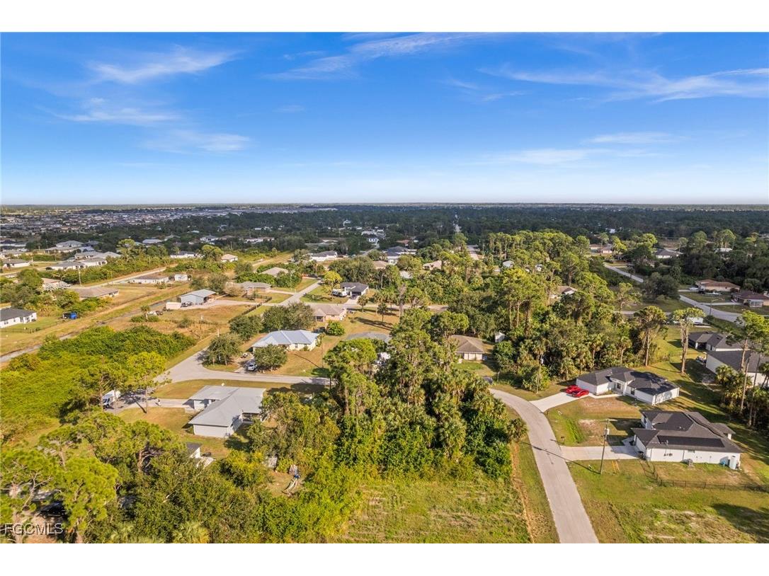 3738 Kenyon Street Fort Myers FL 33905 2025021463 image9