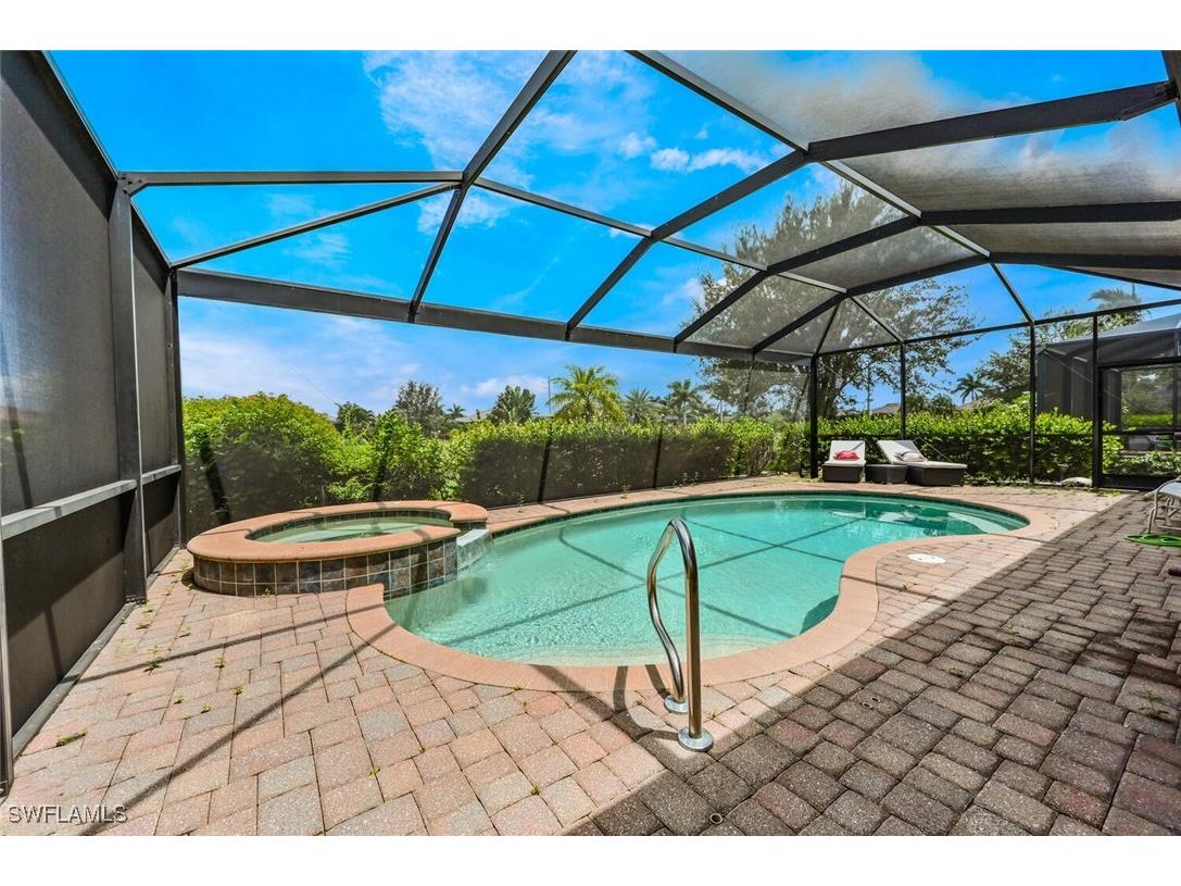 3738 Treasure Cove Circle Naples FL 34114 225071851 image1