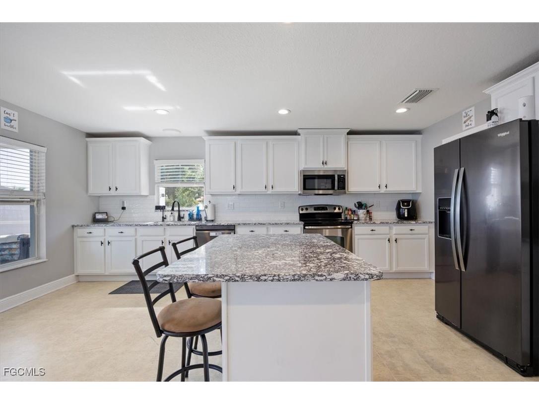 3739 NE 16th Avenue Cape Coral FL 33909 2025018266 image12