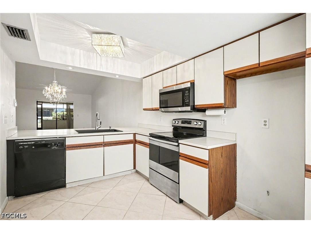 3739 SW 9th Avenue #112 Cape Coral FL 33914 2026018370 image6