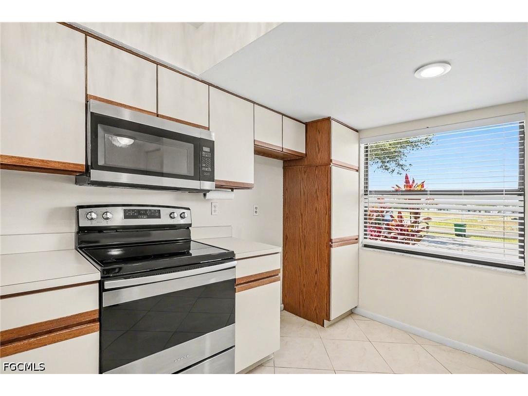 3739 SW 9th Avenue #112 Cape Coral FL 33914 2026018370 image7