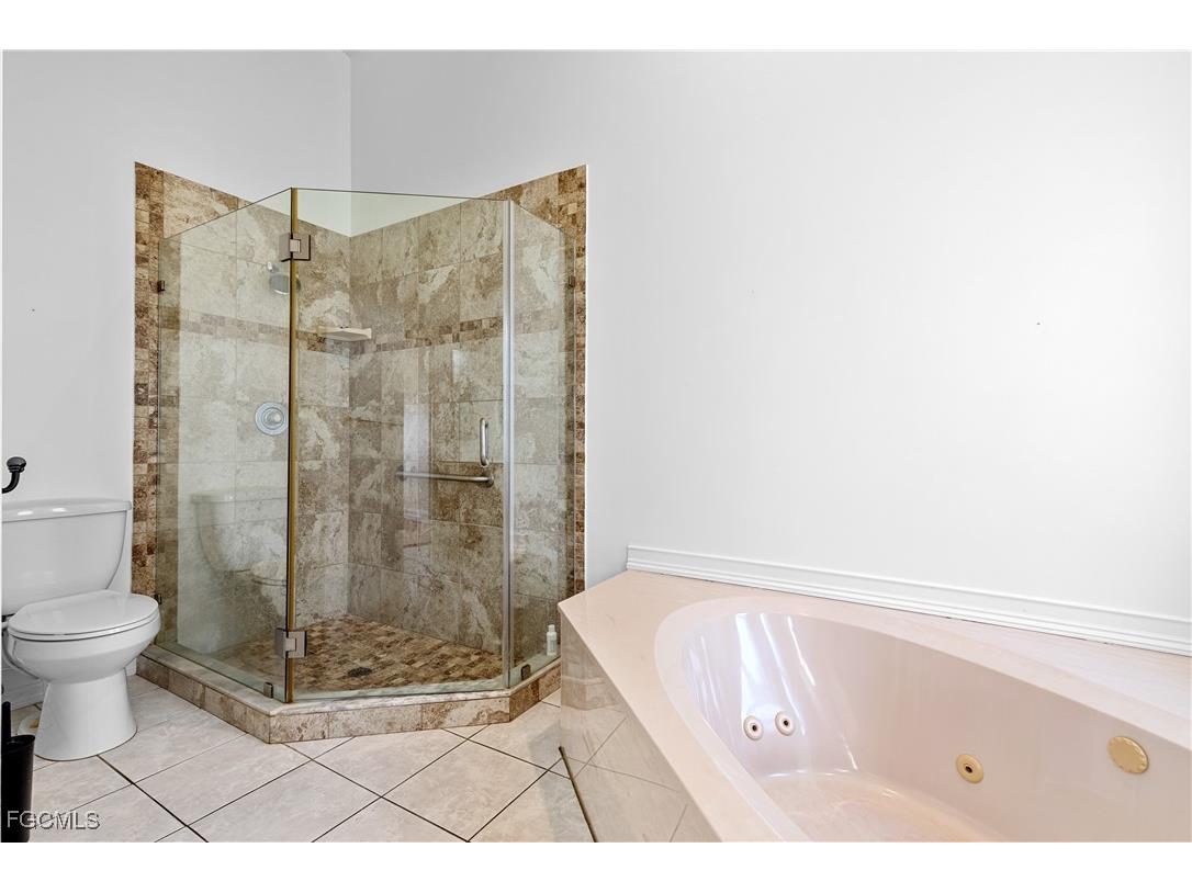 3739 Sabal Springs Boulevard North Fort Myers FL 33917 2025019941 image24