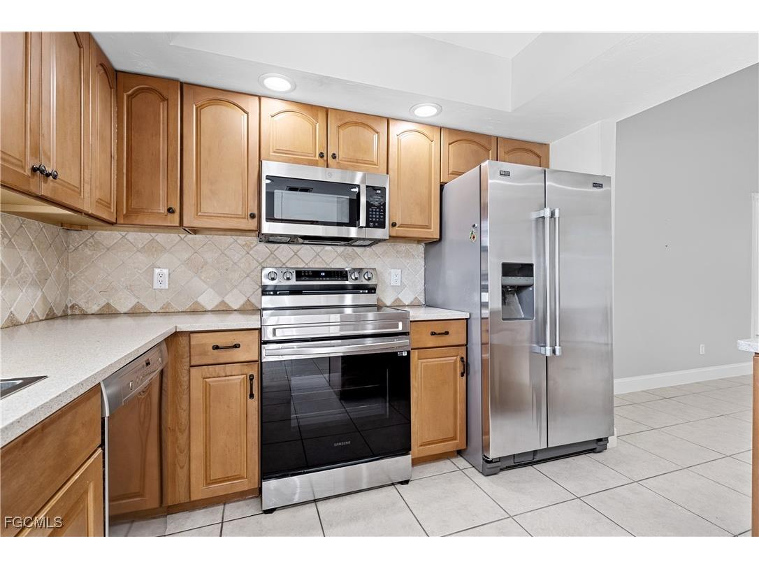 3739 Sabal Springs Boulevard North Fort Myers FL 33917 2025019941 image7