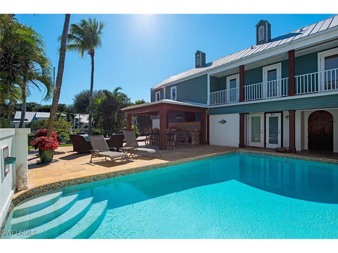 374 14th Avenue S Naples FL 34102 225011725 image1