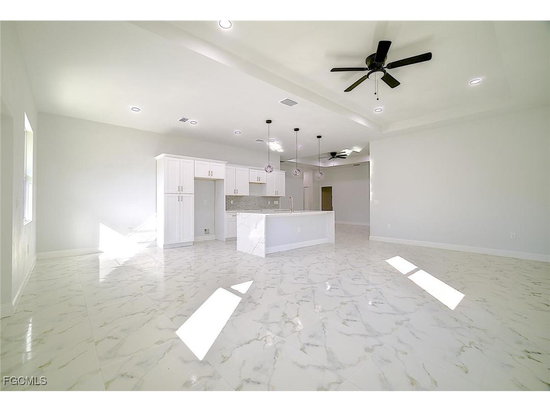 374 Nestle Avenue Lehigh Acres FL 33972 2025026267 image9