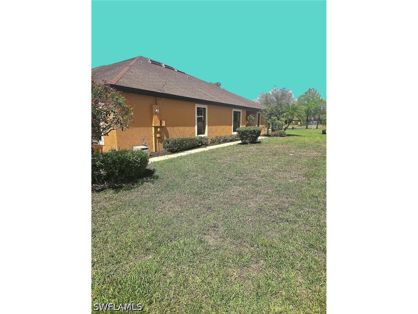 3740 Costa Maya Way Estero FL 33928 226012888 image2