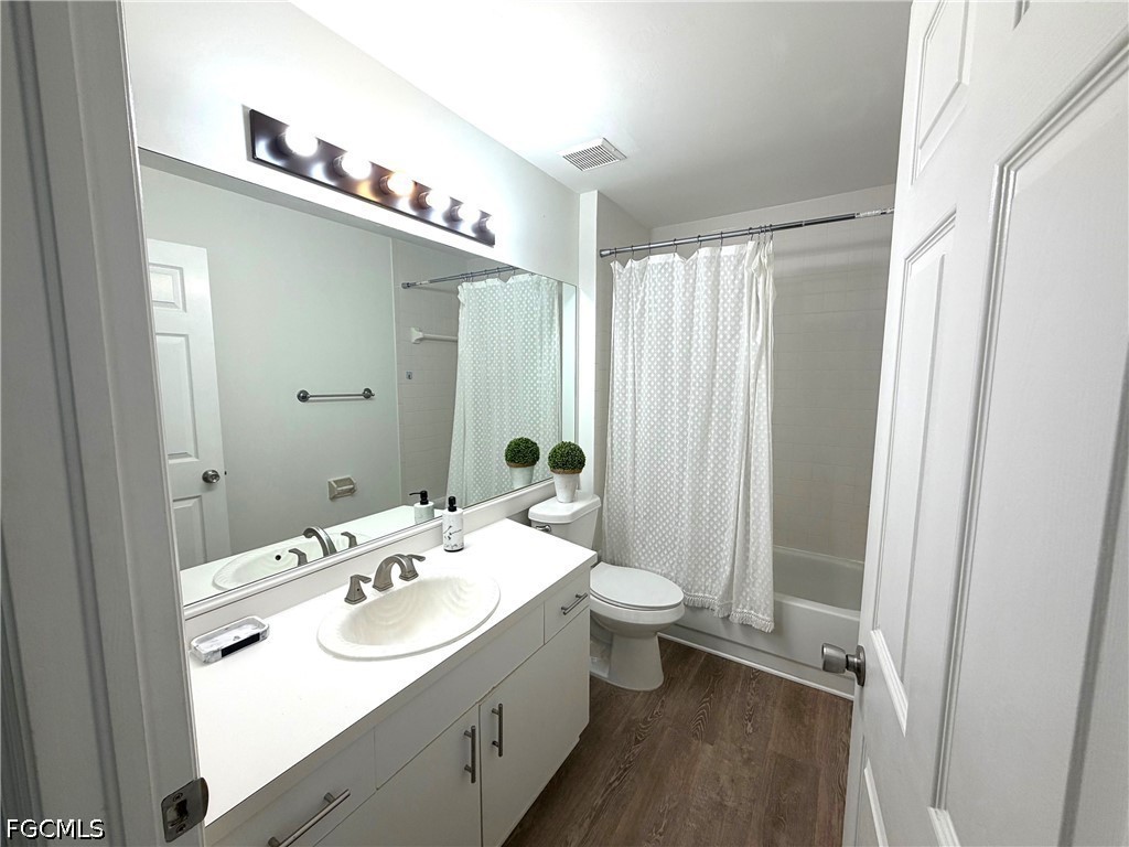 3740 Fieldstone Boulevard #104 Naples FL 34109 2026018192 image13