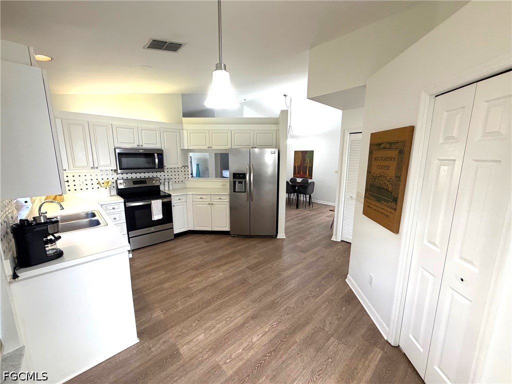 3740 Fieldstone Boulevard #104 Naples FL 34109 2026018192 image8