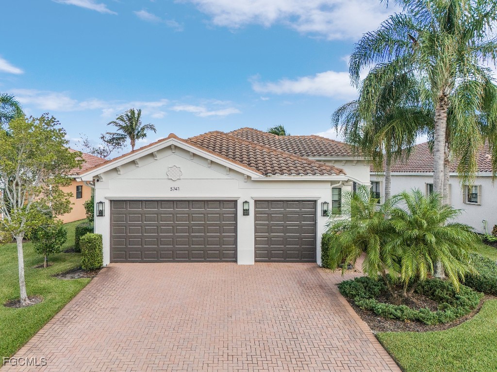 3741 Pleasant Springs Drive Naples FL 34119 2025002555 image2