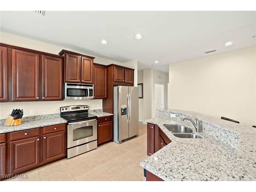 3742 Pino Vista Way #4 Estero FL 33928 225078670 image14