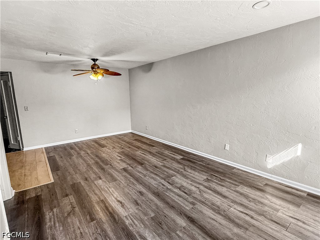 3744 Estelle Avenue Fort Myers FL 33916 2026018667 image6