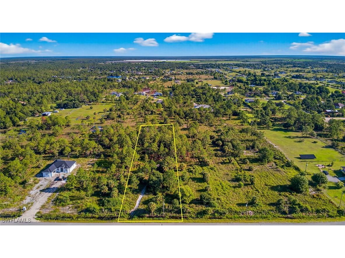 3745 62nd Avenue NE Naples FL 34120 225067531 image1